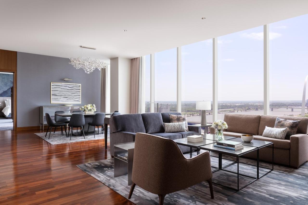 Four Seasons 5*