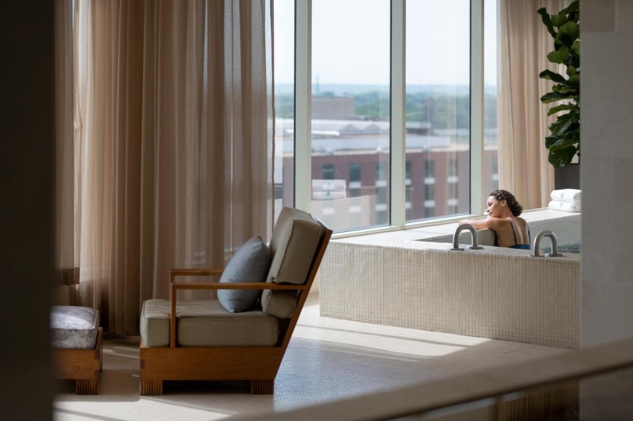 Four Seasons Hotel