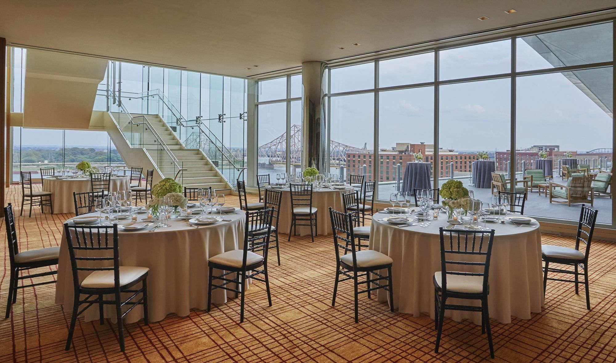 Four Seasons 5*